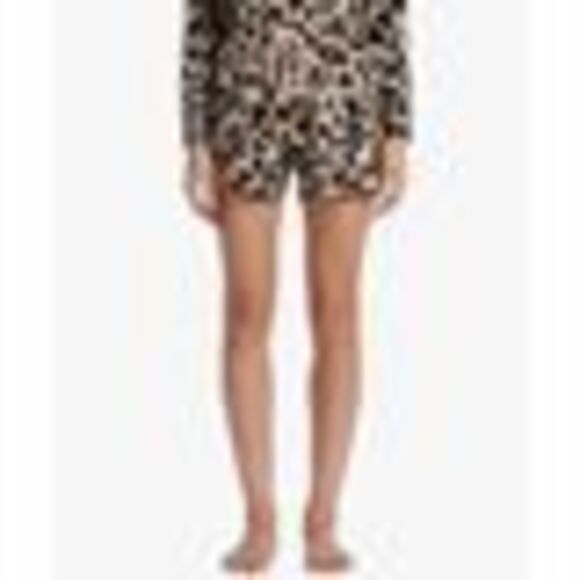 Sanctuary Essential Animal-print Shorts In Classy Cat - S - Picture 3 of 3